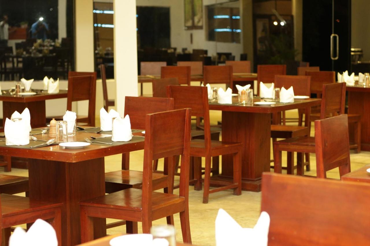 Jade Green Hotel Hambantota Luaran gambar
