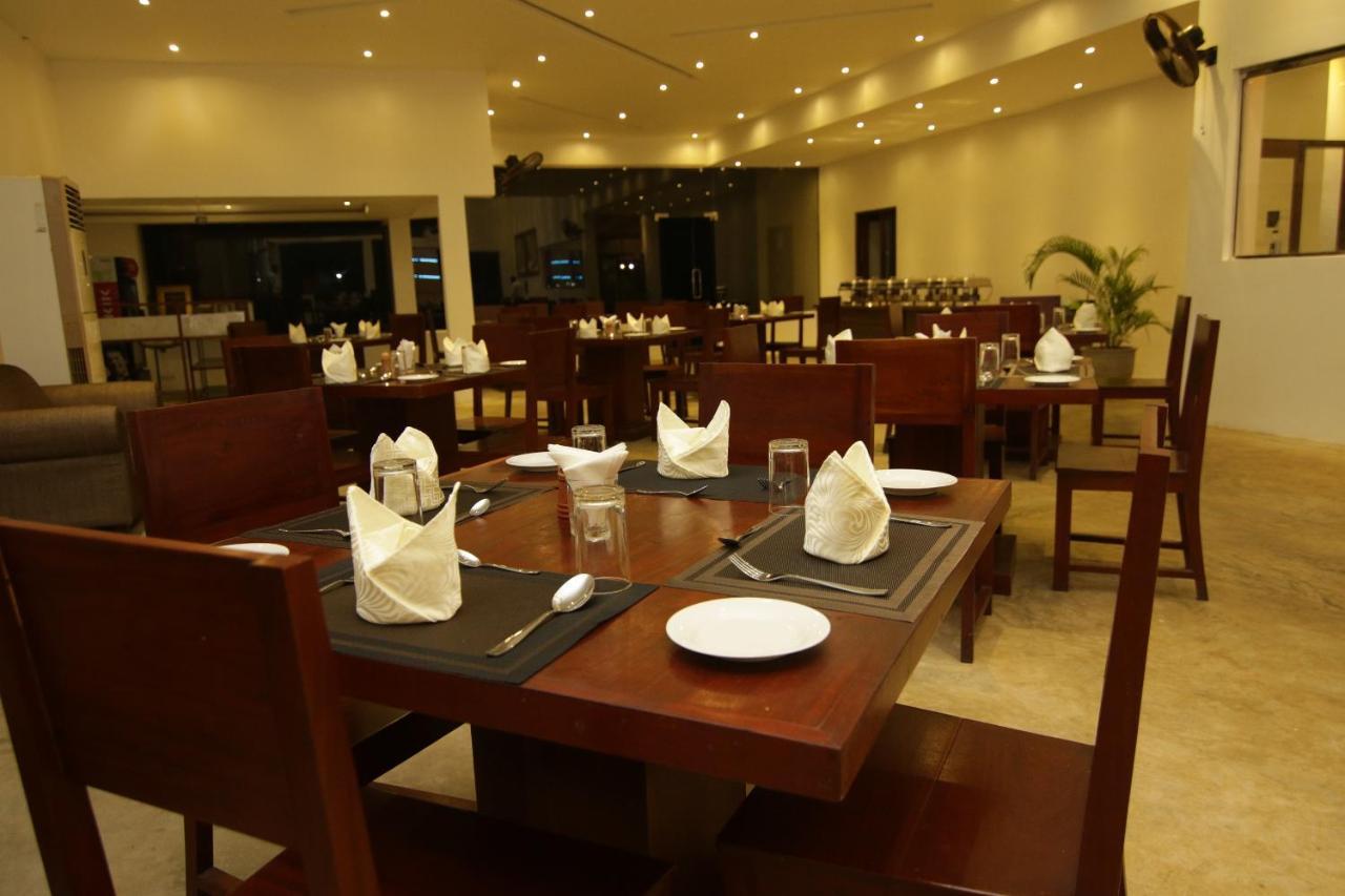 Jade Green Hotel Hambantota Luaran gambar