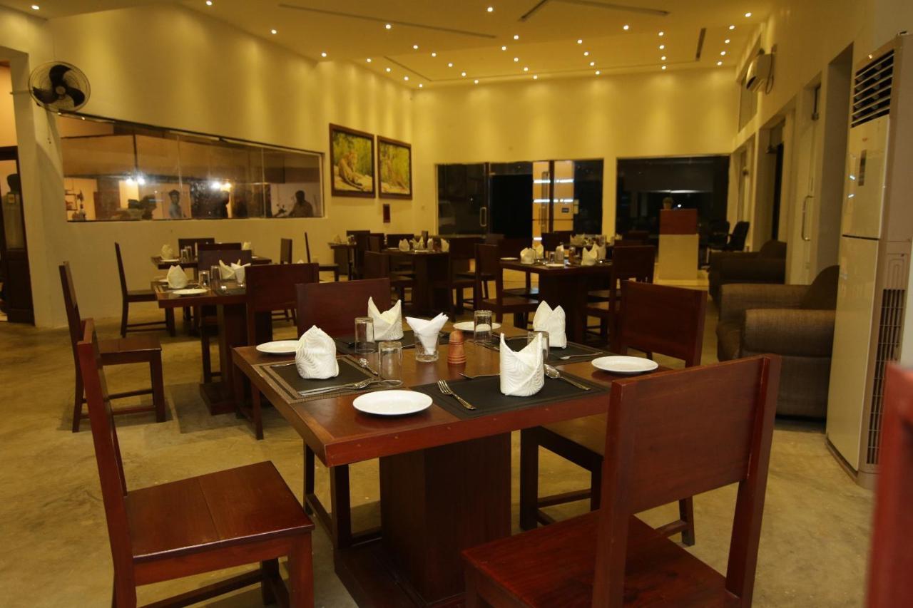 Jade Green Hotel Hambantota Luaran gambar