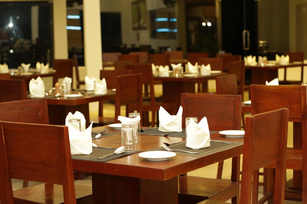 Jade Green Hotel Hambantota Luaran gambar