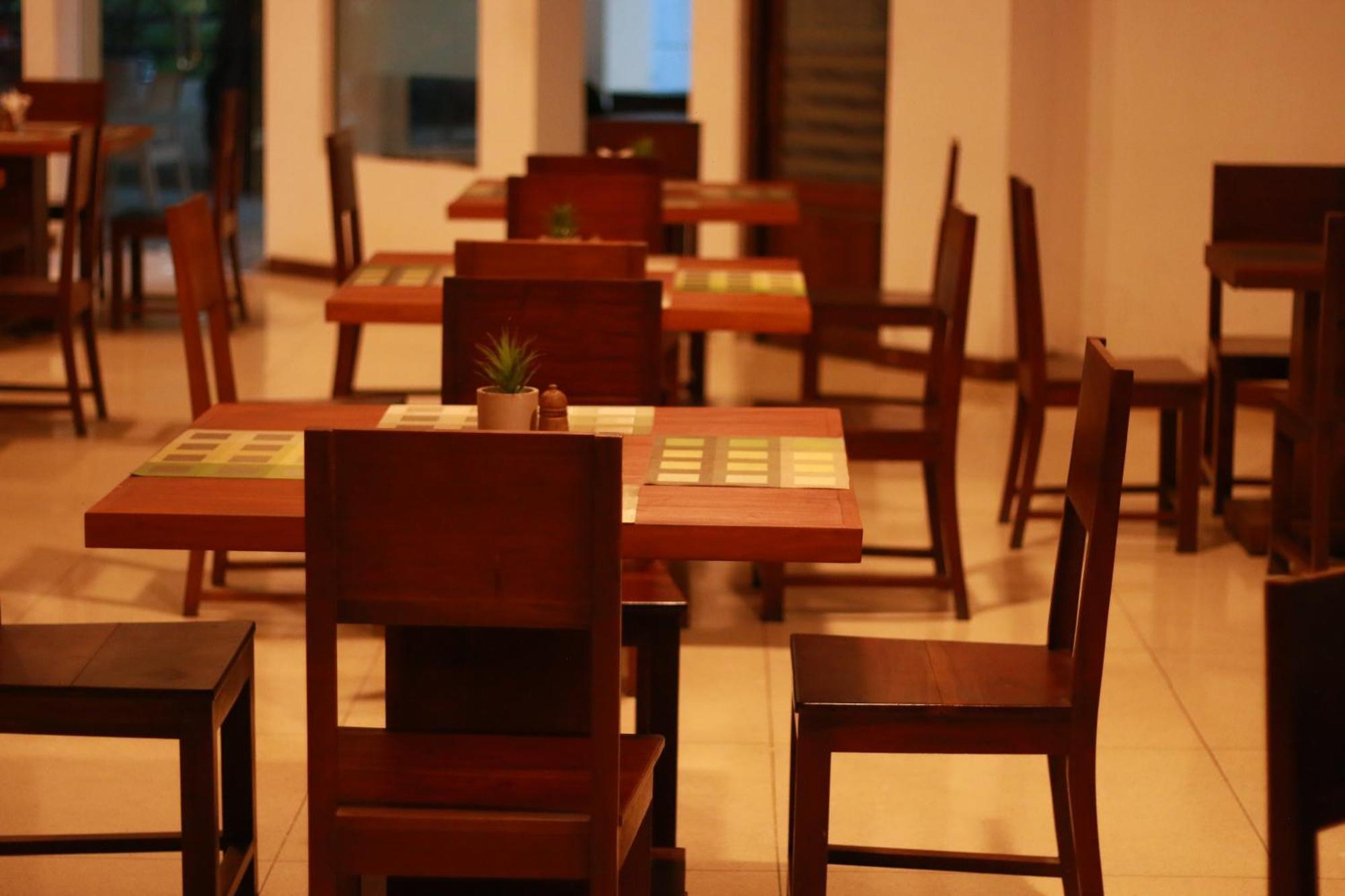 Jade Green Hotel Hambantota Luaran gambar