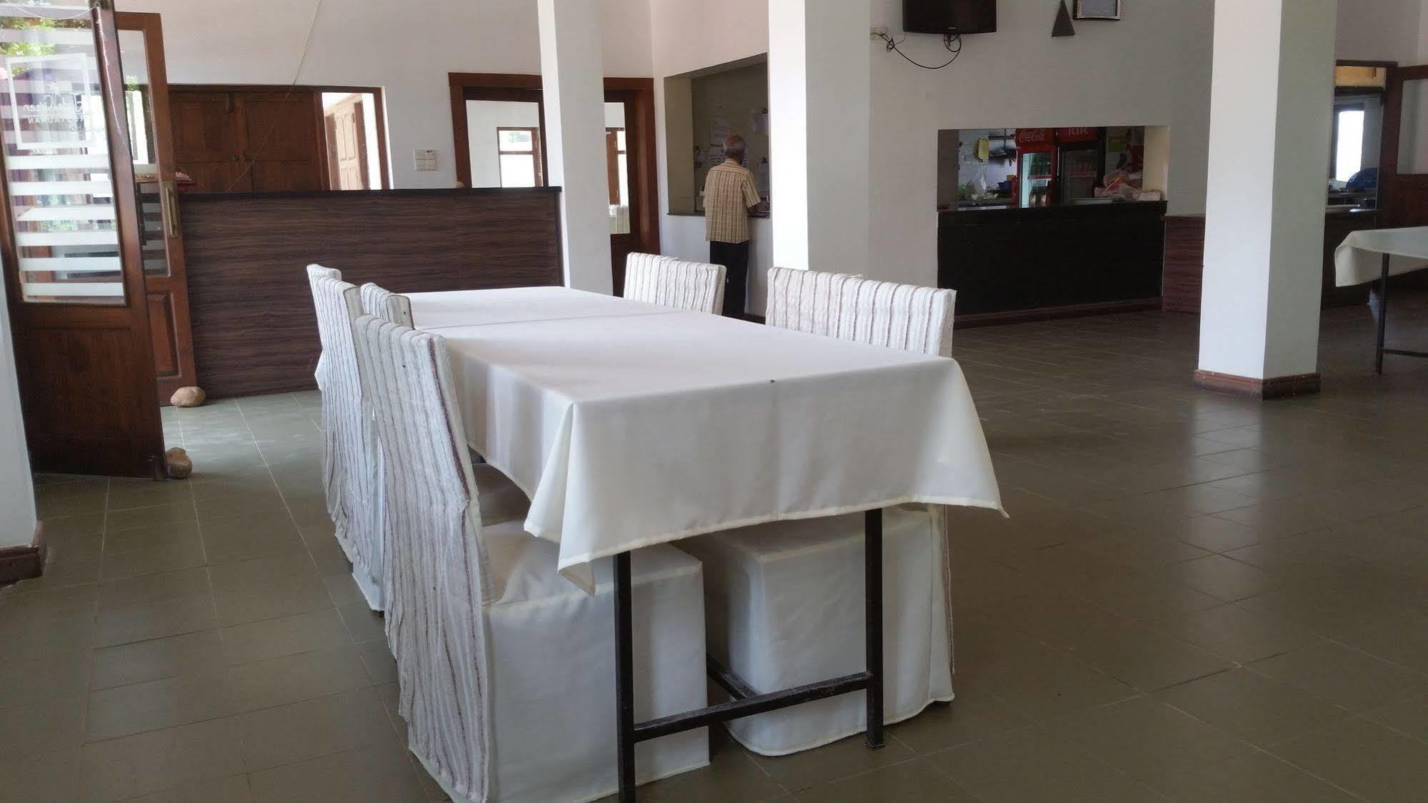 Jade Green Hotel Hambantota Luaran gambar