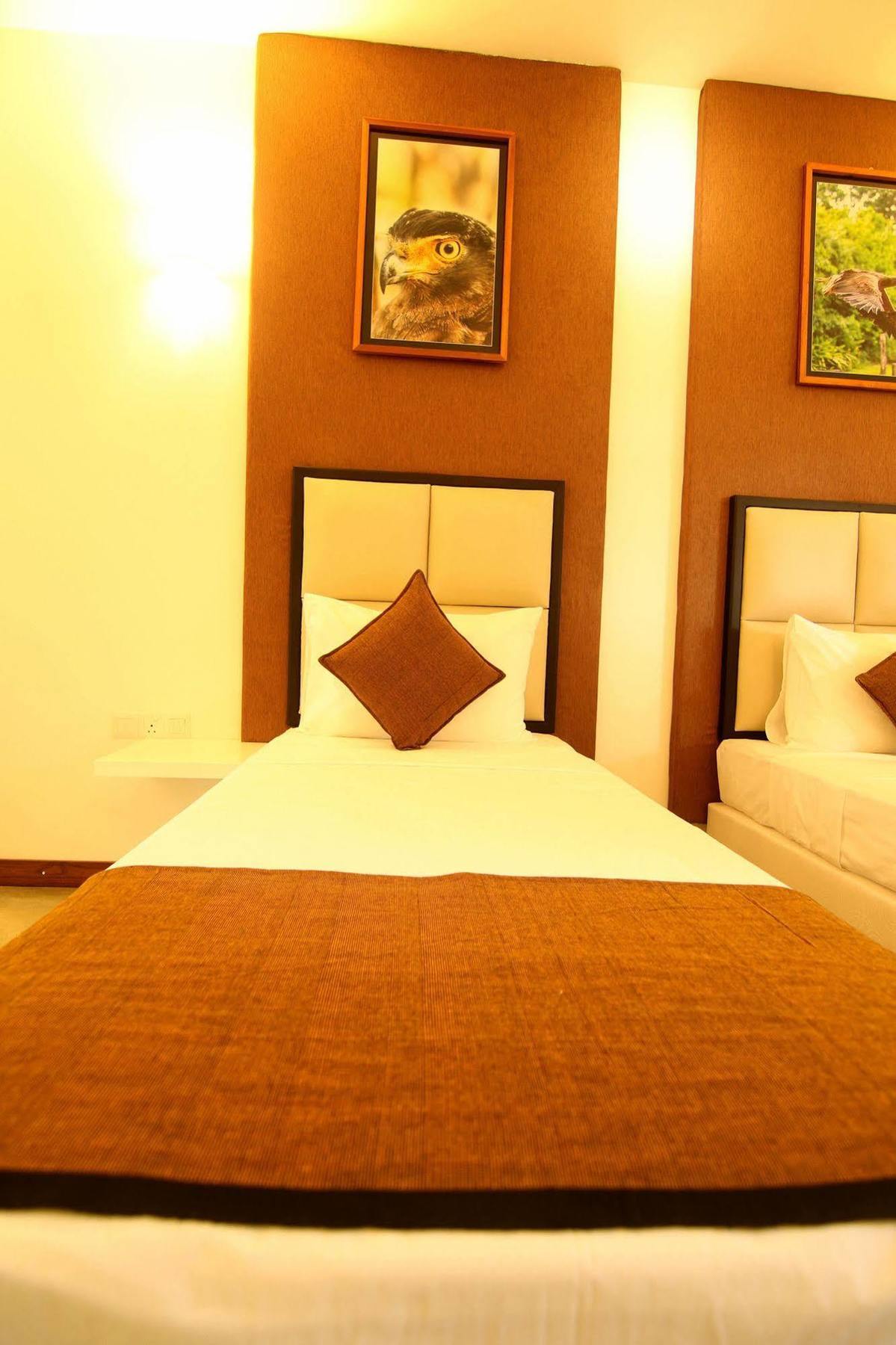 Jade Green Hotel Hambantota Luaran gambar