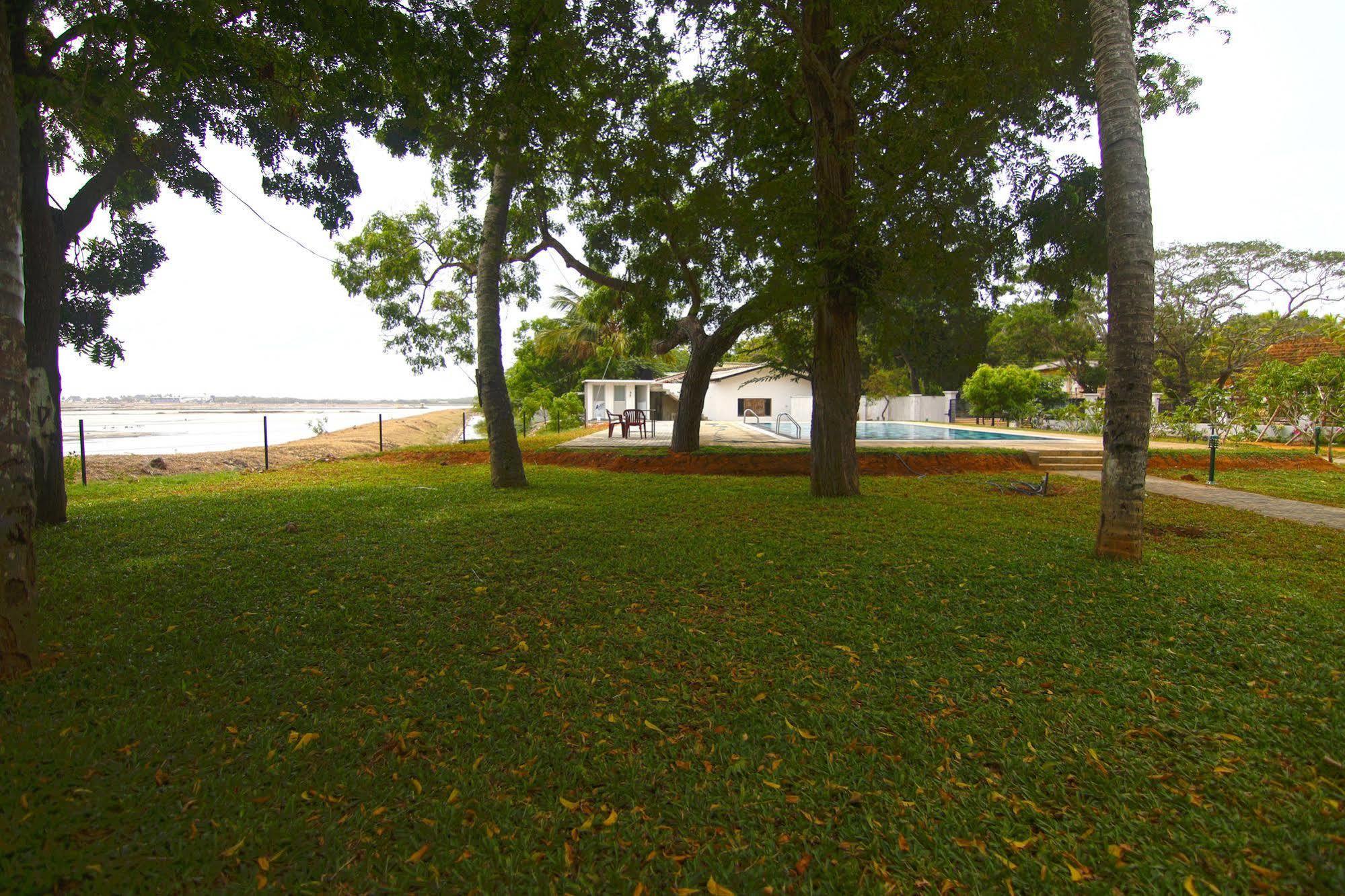 Jade Green Hotel Hambantota Luaran gambar
